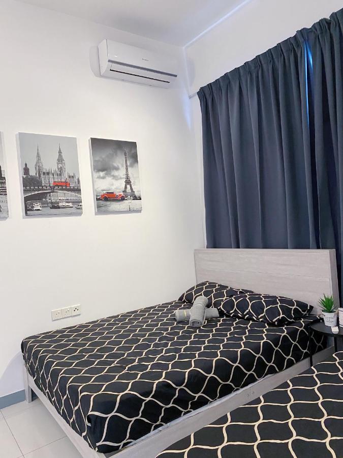 Le Thompson - Puchong Center Ioi Mall Bagian luar foto